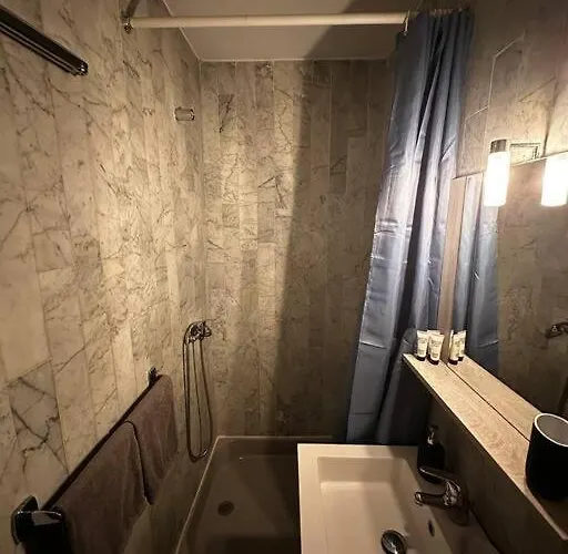 Superbe Avec Piscine Ext Apartman *